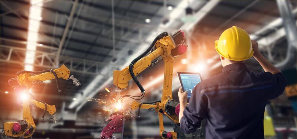 Bras robotisé industriel : dynamisez votre entrepôt